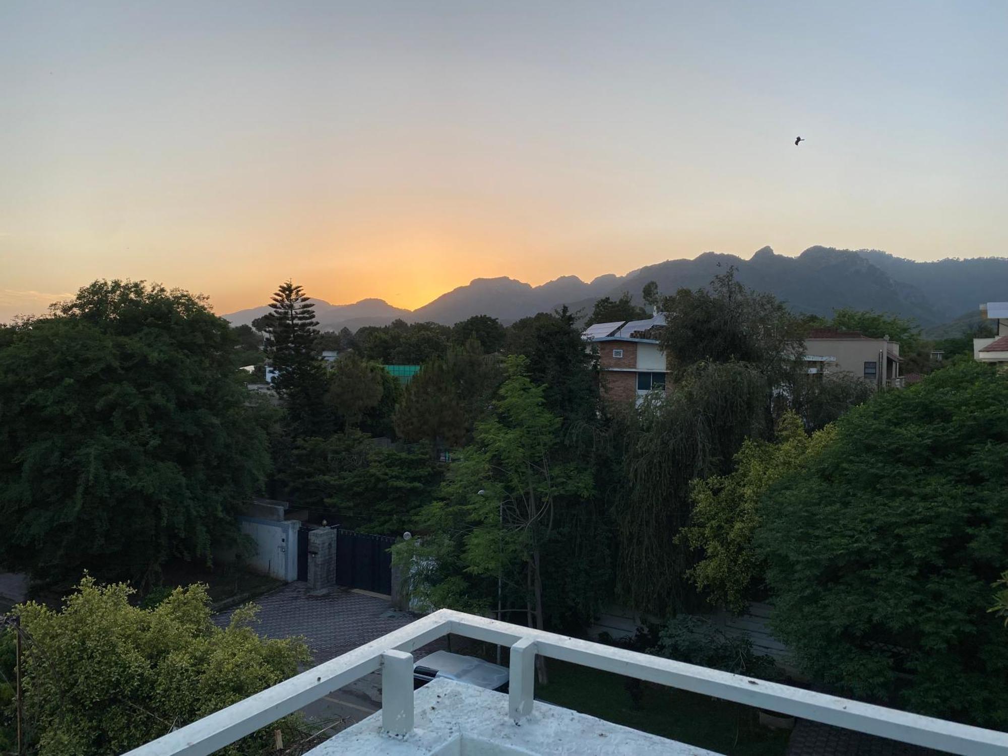 Fusion Lodge Islamabad Exterior photo